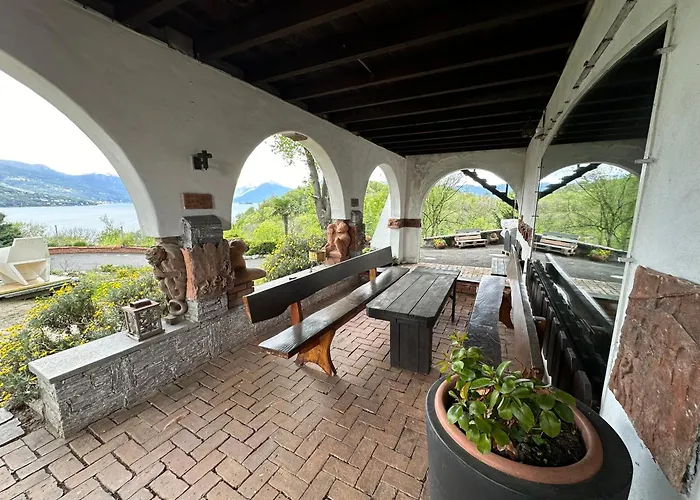 아파트 Residenza La Torre 레노 디 레기우노